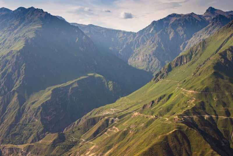 Tour Trekking Cañón del Colca 2 días - 1 noche - Oasis de Sangalle - Tour Grupal