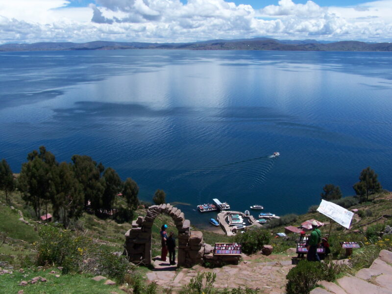 isla-taquille Tour Islas de Puno Full Day
